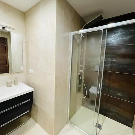 Bencivenga Terrace * Roma